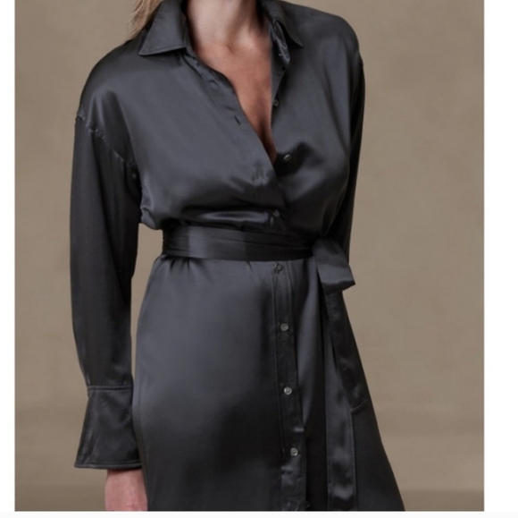 Banana Republic Silk Muse Button Front Maxi Shirt Dress - Picture 3 of 12